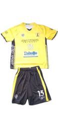 KUNING
